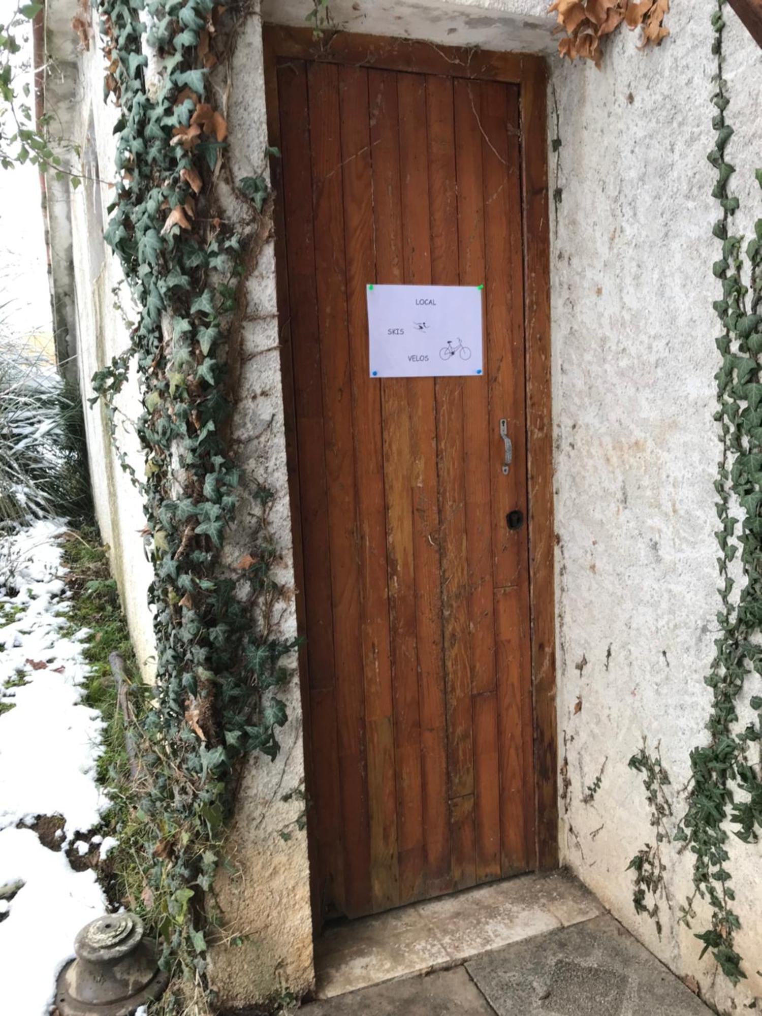 Appartement Dans Maison Brié-et-Angonnes Extérieur photo