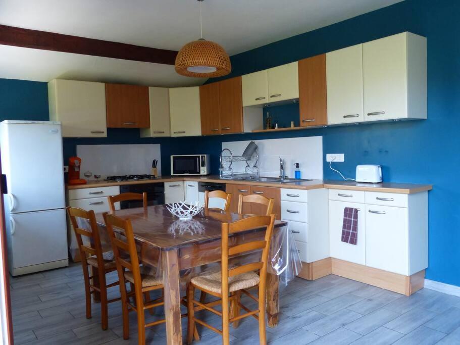 Appartement Dans Maison Brié-et-Angonnes Extérieur photo
