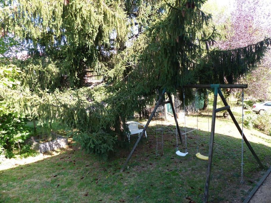 Appartement Dans Maison Brié-et-Angonnes Extérieur photo